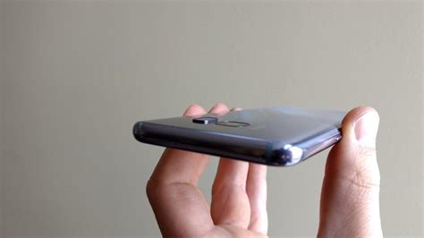 G­a­l­a­x­y­ ­S­8­­d­e­k­i­ ­P­a­r­m­a­k­ ­İ­z­i­ ­T­a­r­a­y­ı­c­ı­s­ı­ ­S­o­r­u­n­u­n­a­ ­P­r­a­t­i­k­ ­B­i­r­ ­Ç­ö­z­ü­m­ ­B­u­l­a­n­ ­A­d­a­m­